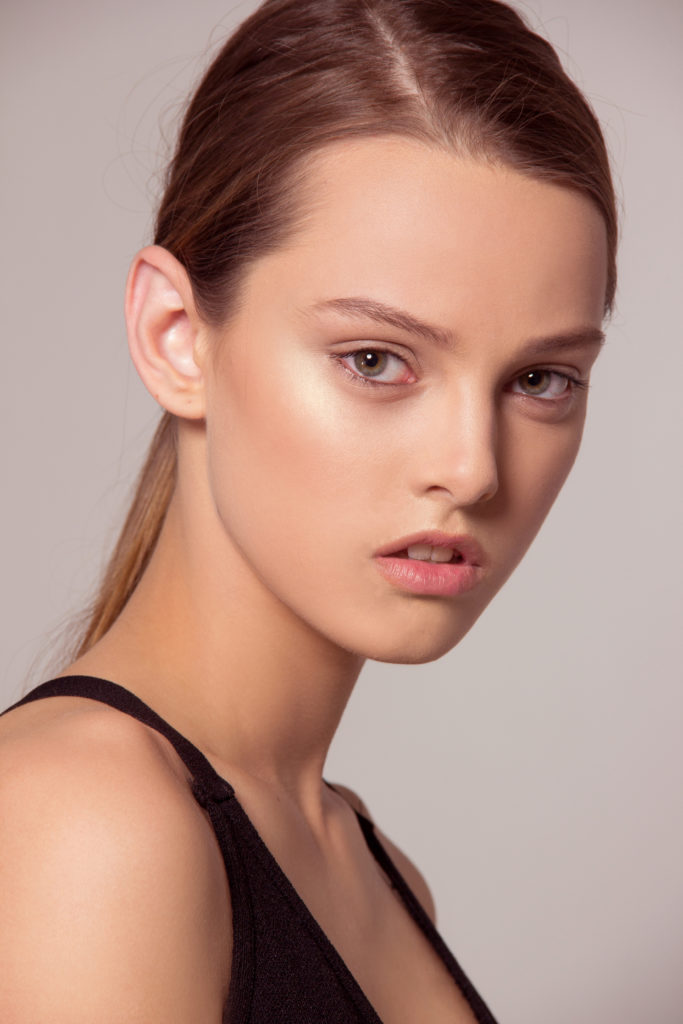 Ana zorica - Sigma Model Management